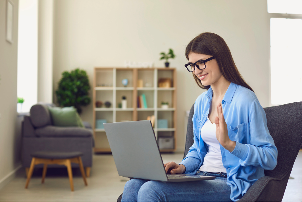 a lady with a laptop